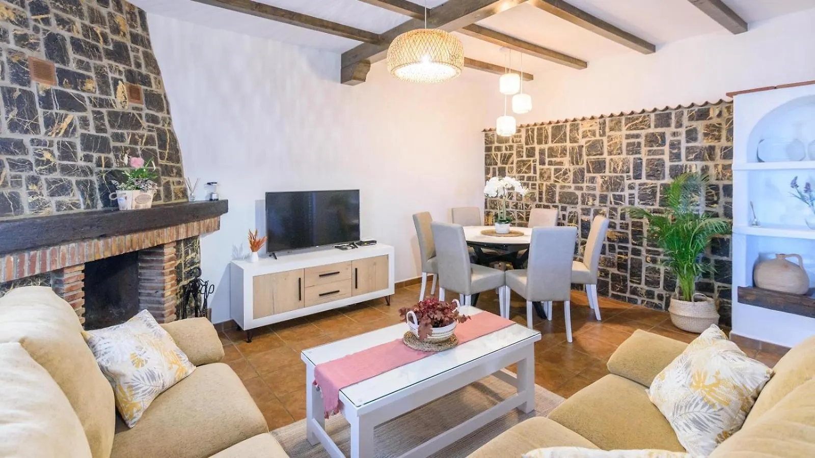 Villa Elvira Torrox By Ruralidays